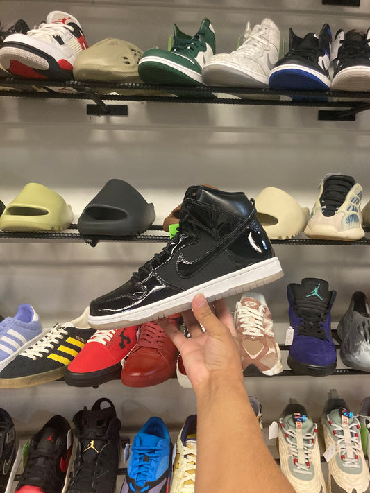 Nike SB Dunk High Space Jam