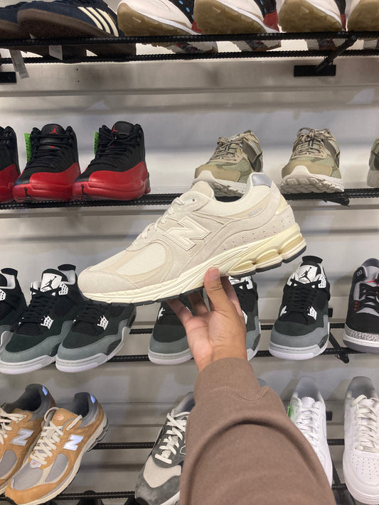New Balance 2002r Off White