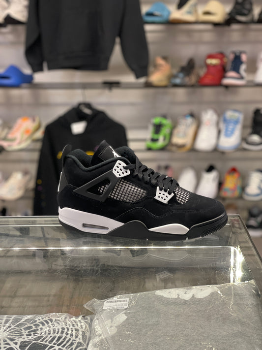 Air Jordan 4 White Thunder