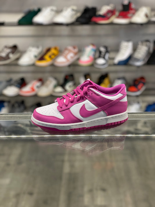 Nike Dunk Low Fuschia
