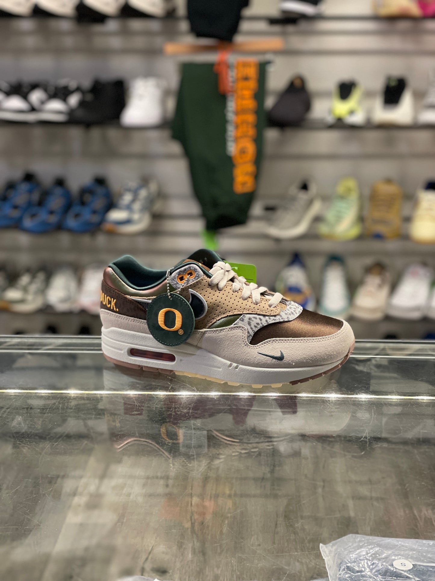 Nike Air Max 1 '87 Oregon PE