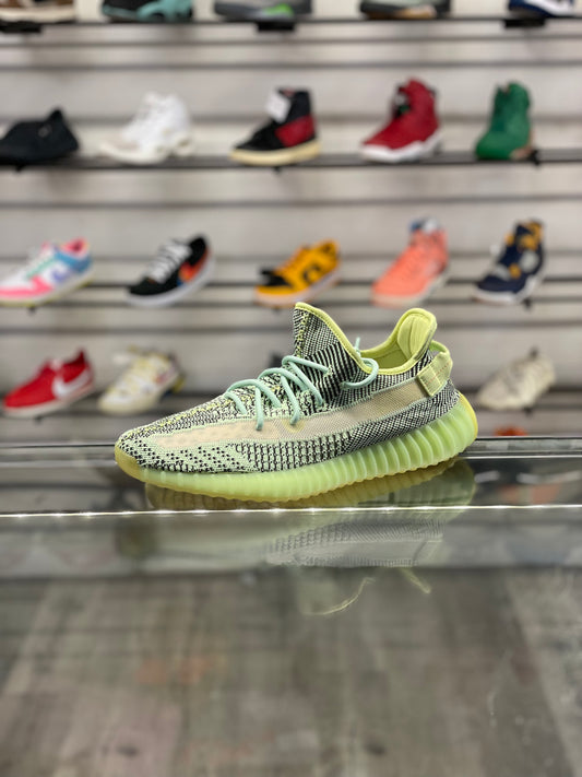 Adidas Yeezy 350 Boost V2 Yeezreel