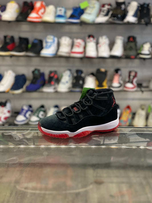Air Jordan 11 Velvet Bred