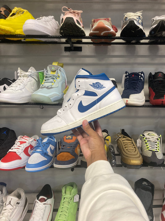 Air Jordan 1 Mid Industrial Blue