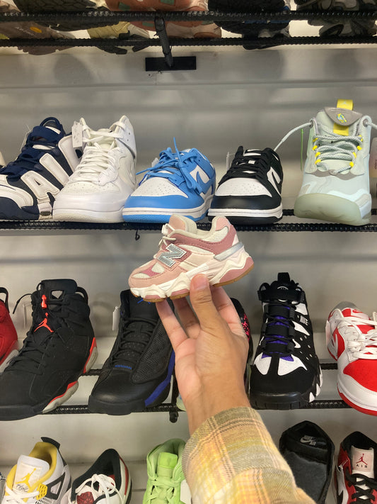 New Balance 9060 Pink (TD)