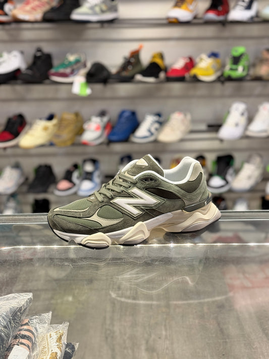 New Balance 9060 Olive