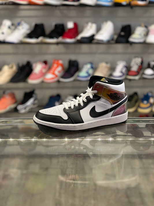 Air Jordan 1 Mid Heat Reactive