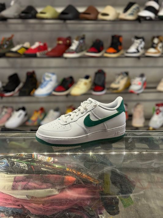 Nike Air Force One Low Malachite Green