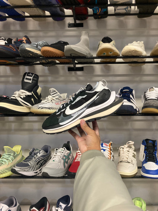 Nike Vaporwaffle Sacai Black White