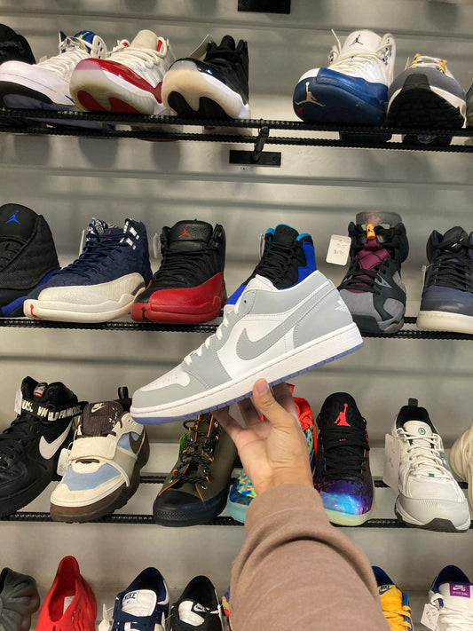 Air Jordan 1 Low Grey