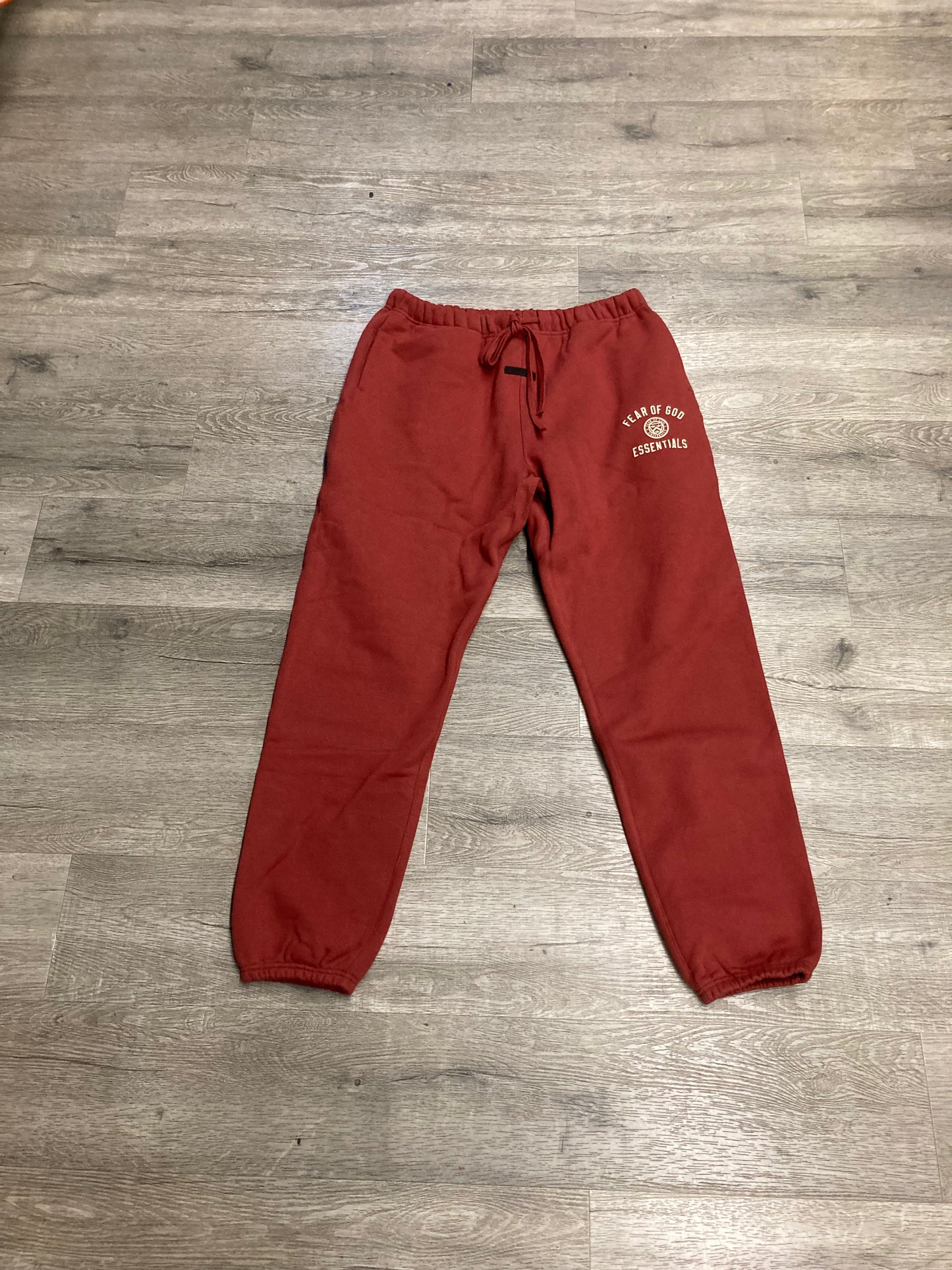 Fear of God Essentials Sweatpants Crimson