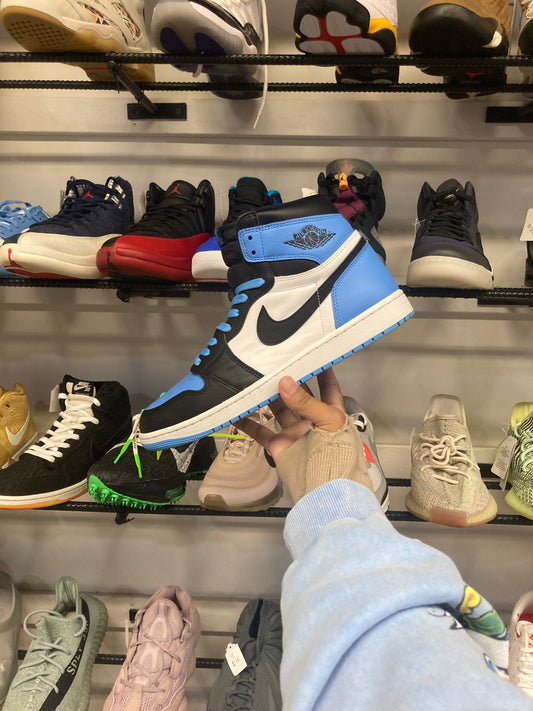Air Jordan 1 UNC Toe