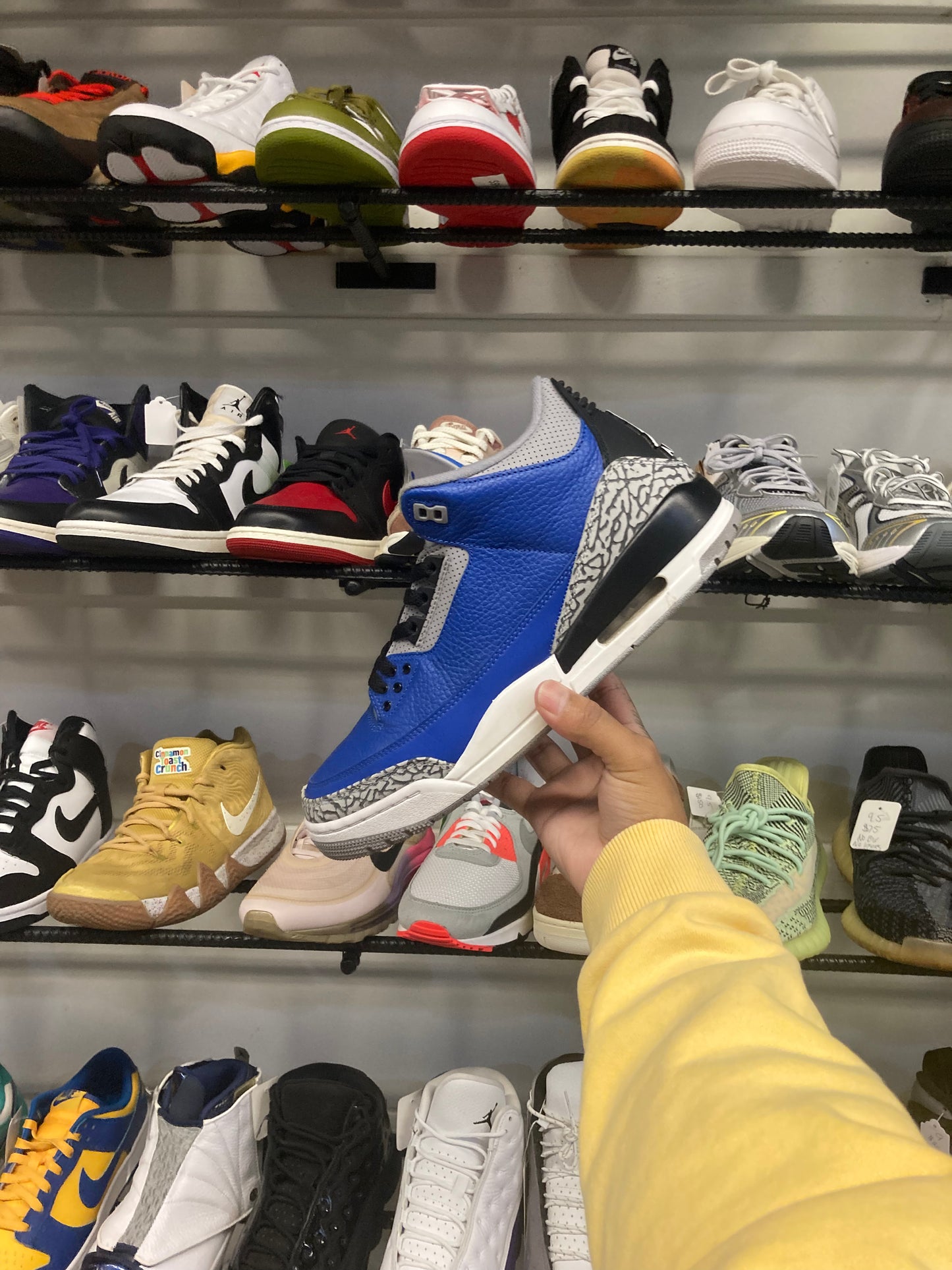 Air Jordan 3 Varsity Royal