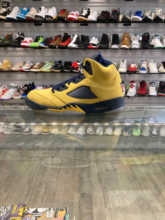 Air Jordan 5 Michigan