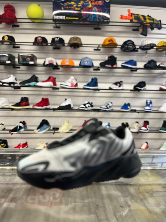 Adidas Yeezy 700 MNVN Blue Tint