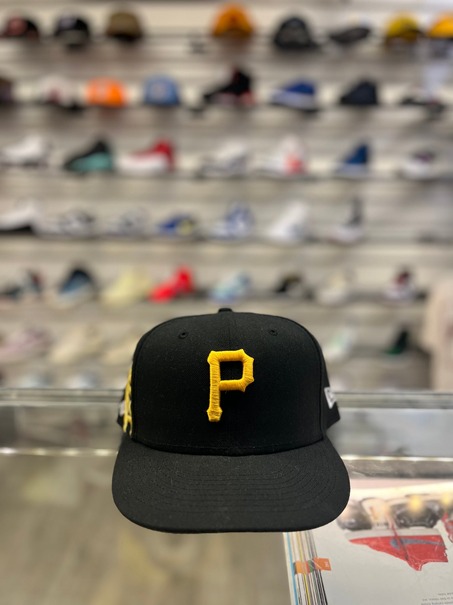 Pittsburgh Pirates Greetings Fitted