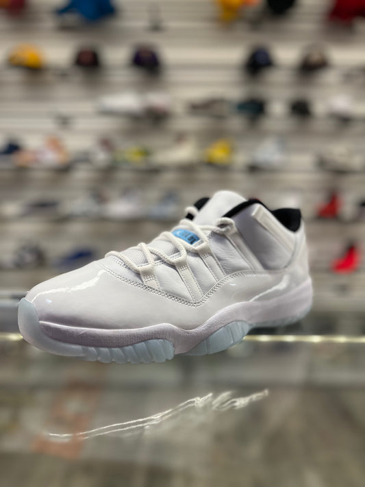 Air Jordan 11 Low Legend Blue